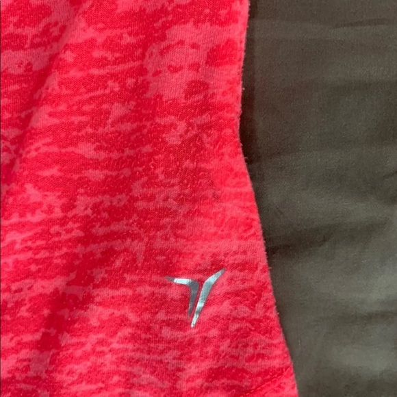 Old Navy Active XS tee - Picture 4 of 5